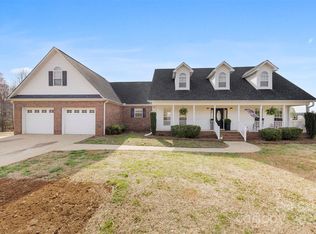 106 Springfield Dr, Gaffney, SC 29341
