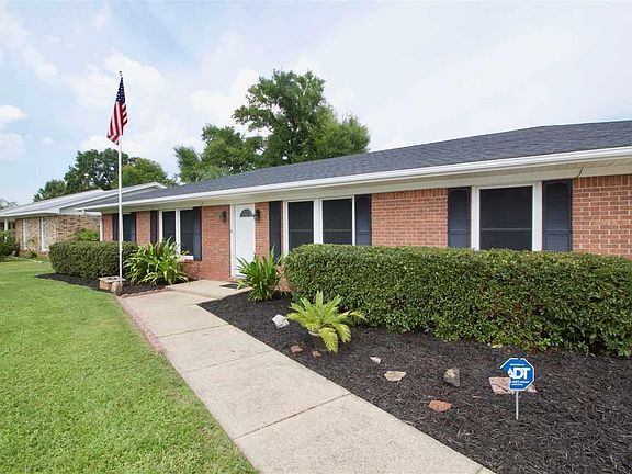 3rd image of 7820 La Nain Dr
