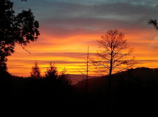 4960 Wakeman Way, Cosby, TN 37722