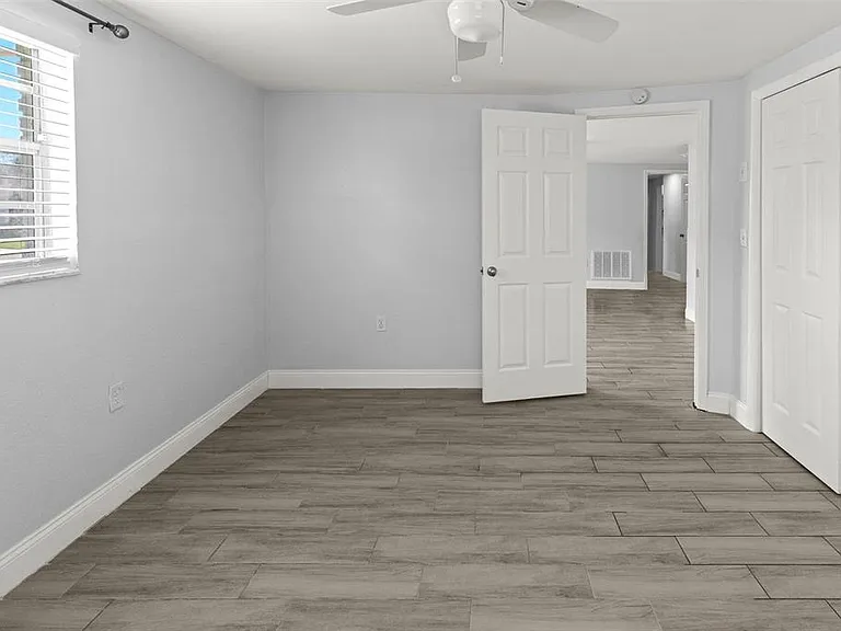 13916 Sommers Ave — Photo 24