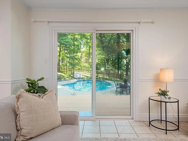 284 Sigma Dr — Photo 14