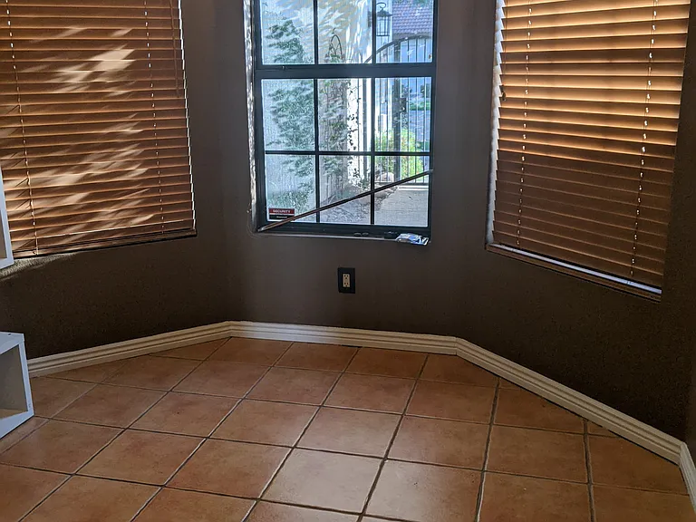 1904 E Rhea Rd — Photo 9