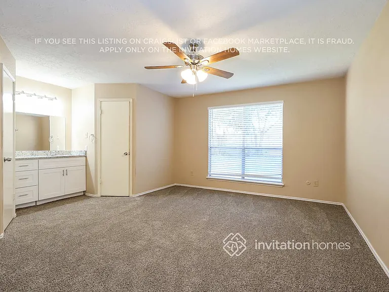 12010 Fork Creek Dr — Photo 10