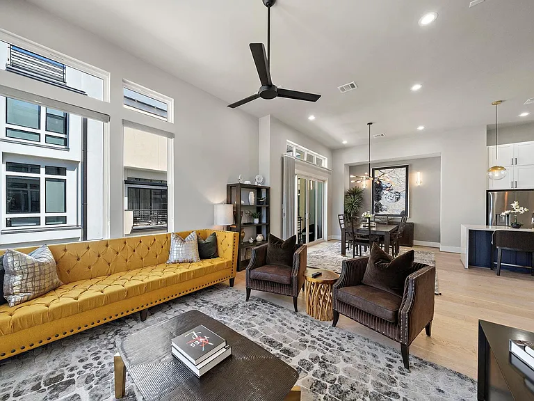 3515 Hutchins St — Photo 8