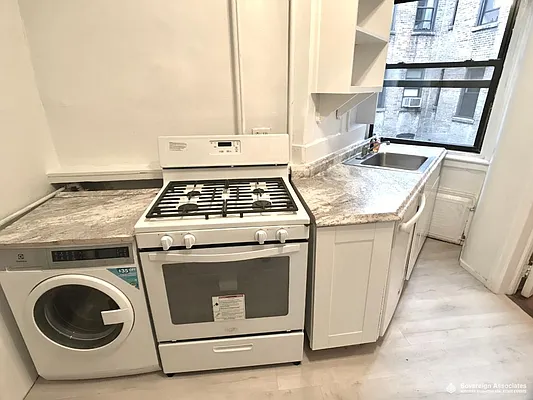 Rented by Sovereign Associates | media 16