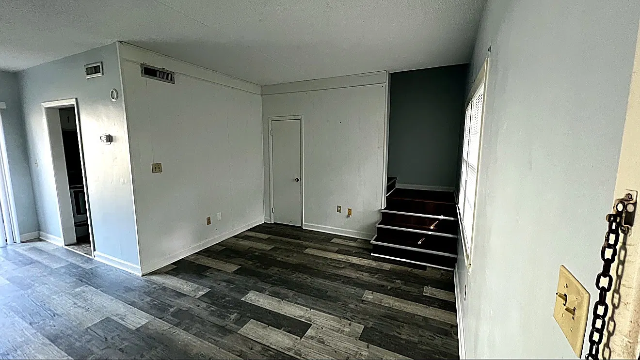 2 bed, 1.5 bath, 950 sqft, $1,500 — Photo 2