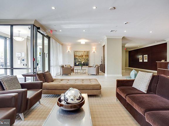 4th image of 2451 Midtown Ave APT 314