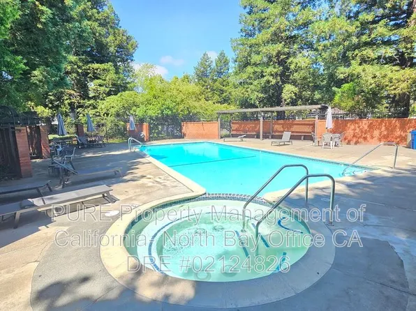 502 Marylyn Cir, Petaluma, CA 94954