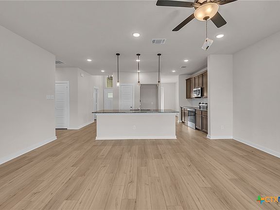 4th image of 4638 Allison Dr