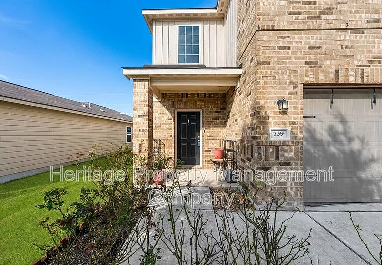 739 Veloway Trl — Photo 3