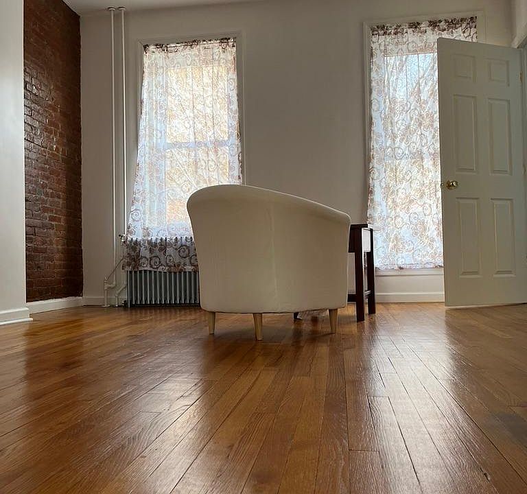 1st image of 46 Montgomery Ave #2A