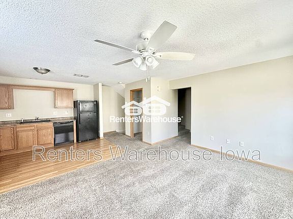 3rd image of 302 NE Kingwood