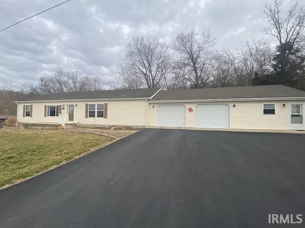 200 NW 5th St, Paoli, IN 47454
