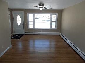 3rd image of 149 Carol Ave