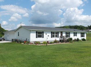 11707 Lawndell Rd SW, Navarre, OH 44662