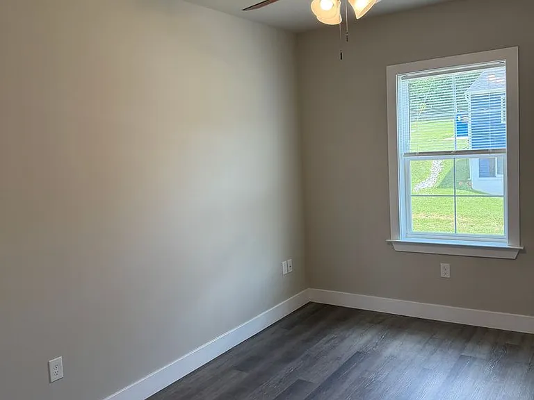 Salem Run Apartments Phase 2 — Photo 214