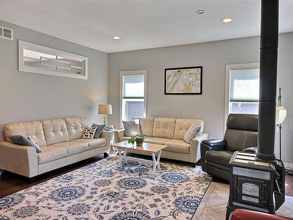 4th image of 315 Liberty Park Dr