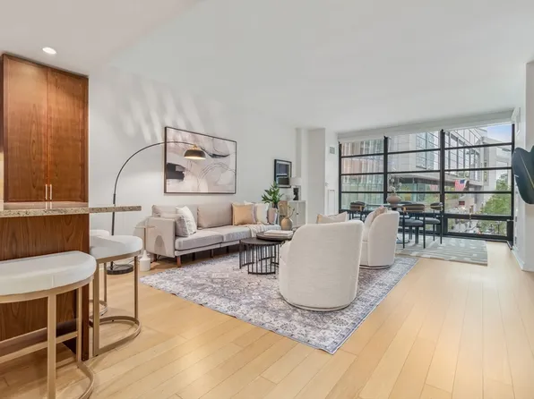 580 Washington St #3A, Boston, MA 02111