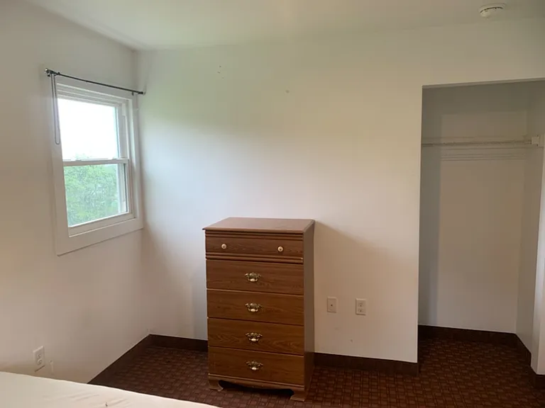 600 E 2nd St #5 — Photo 7