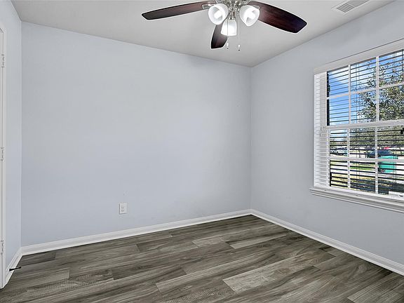 4th image of 1802 Opal Peach Dr