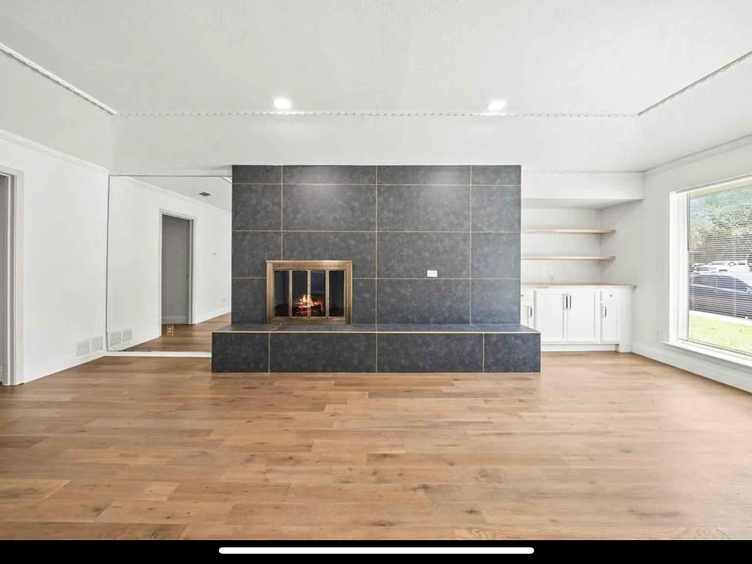 3649 Stables Ln — Photo 4