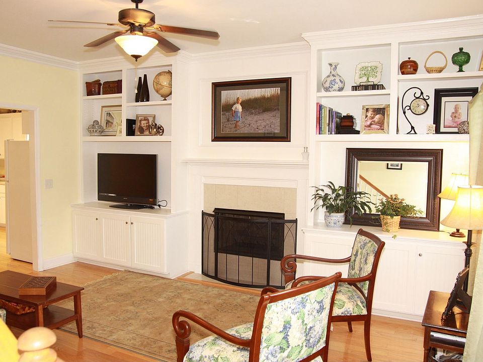Living Room w/ Fireplace & built ins