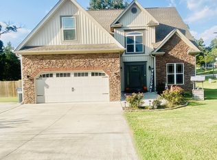 8 Ginger Lake Dr, Rock Spring, GA 30739