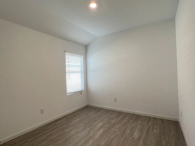 7010 Pail Pl — Photo 32