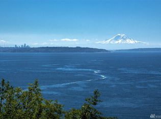 10265 NE Shore Dr, Indianola, WA 98342