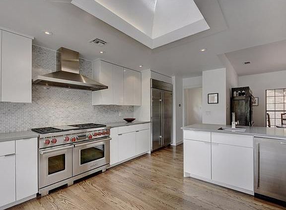 3rd image of 4803 Palisade Dr