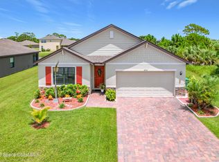 6935 Topaz Dr, Grant, FL 32949