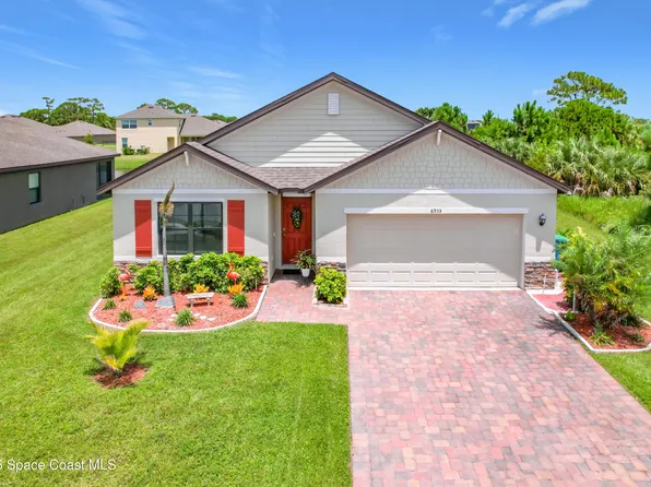 6935 Topaz Dr, Grant, FL 32949