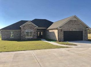 1001 Newbury Cv SW, Decatur, AL 35603