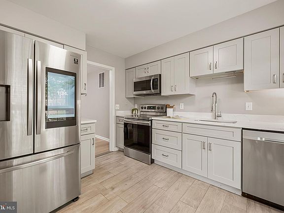 2nd image of 12710 Lockleven Ln