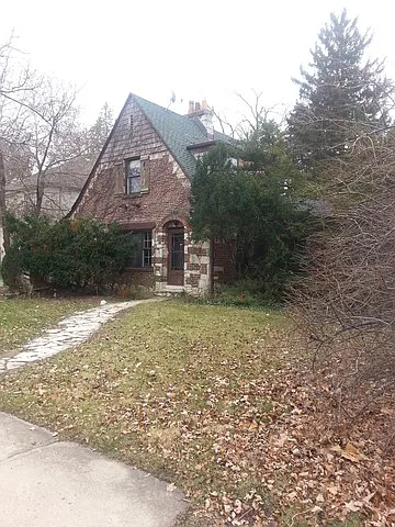 120 E Fremont Ave photo 1