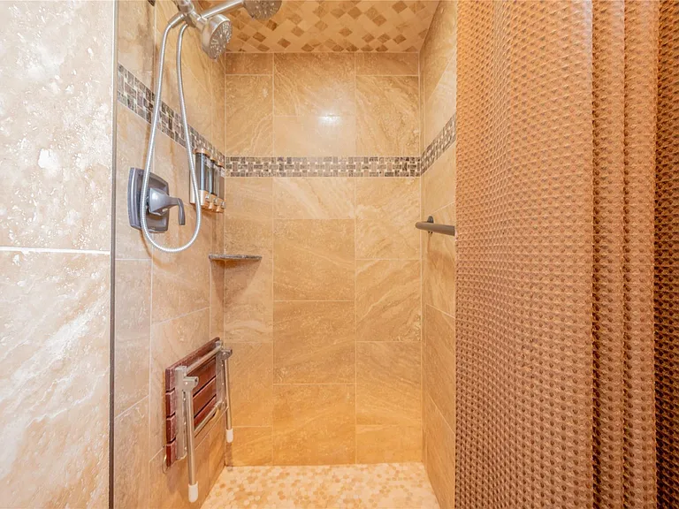 9202 Benning Dr — Photo 39