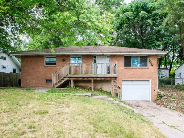 6107 S Adams St, Bartonville, IL 61607