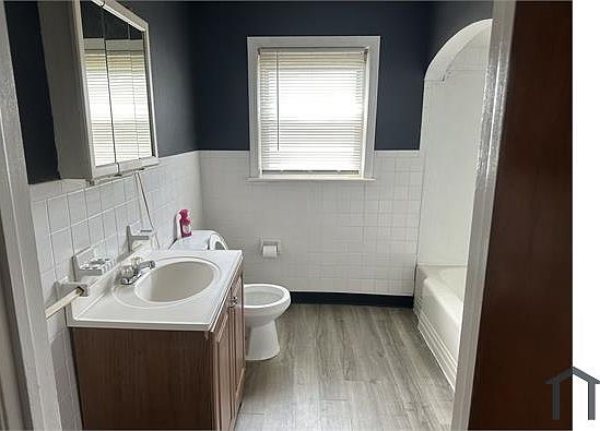 1st image of 404 Hamilton Ave