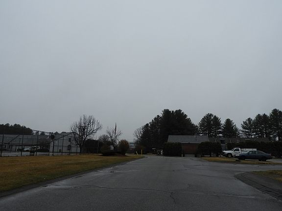 4th image of 6 Knightsbridge Dr Unit J-101
