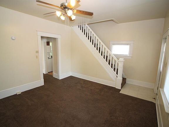 4th image of 118 W Northwood Ave