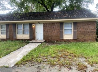 302 W Edgecombe St, Whitakers, NC 27891