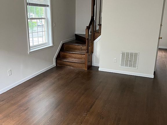 2nd image of 554 Oder Ave
