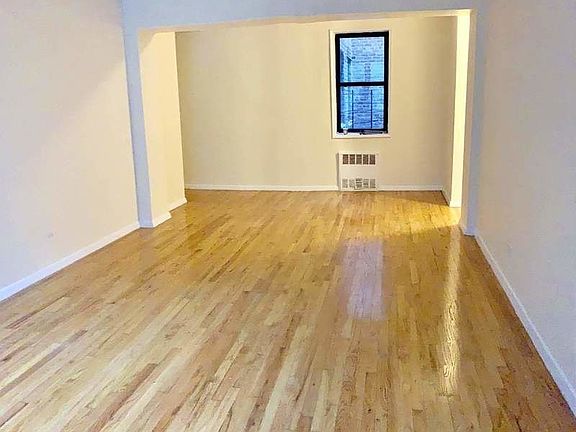 3rd image of 80 Bennett Ave APT 3K