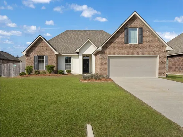 2492 Dixie Dr, Covington, LA 70435