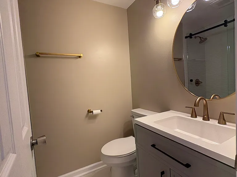 203 Parkwood Dr — Photo 6