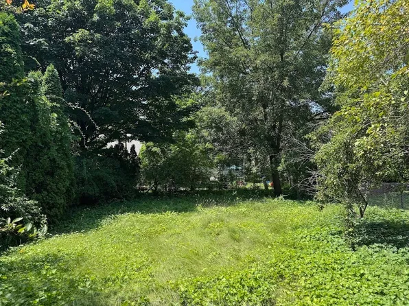 0 Chilson St, Springfield, MA 01118