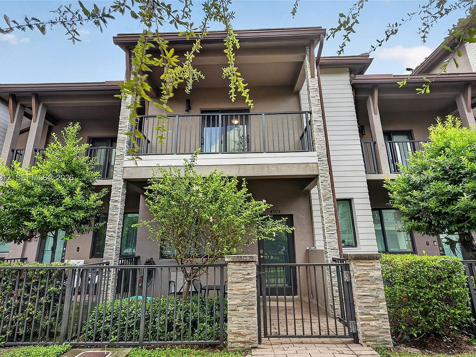 1st image of 4915 NW 83rd Path Unit 4915