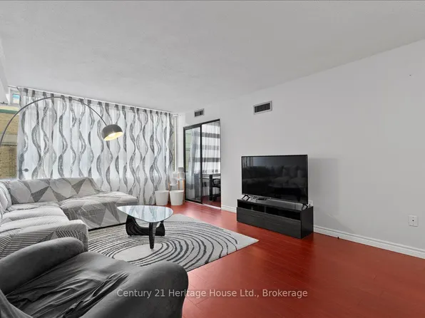 45 Carlton St #609, Toronto, ON M5B 2H9