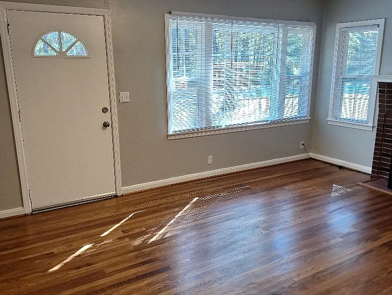 Living room - 1
