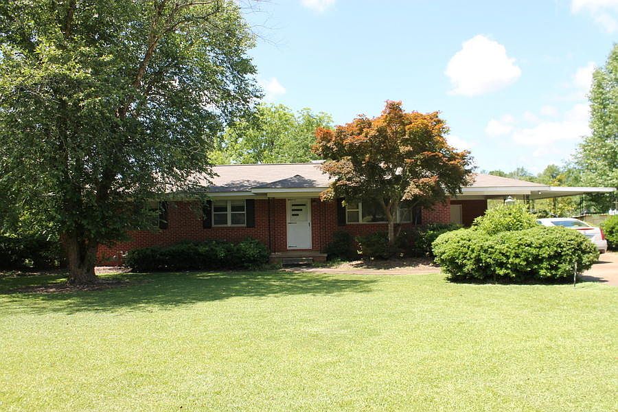 1st image of 261 Twin Pine Dr